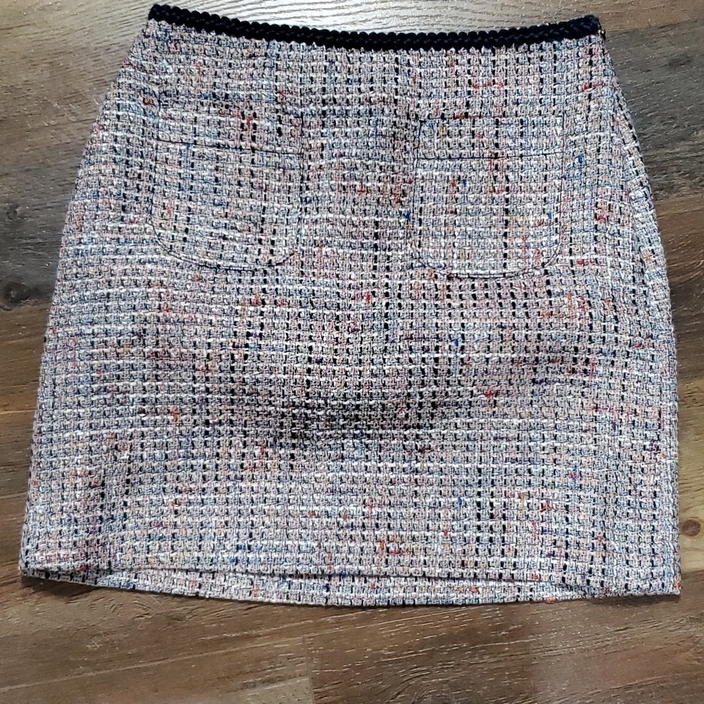Loft NWT tweed style multicolored textured mini skirt
